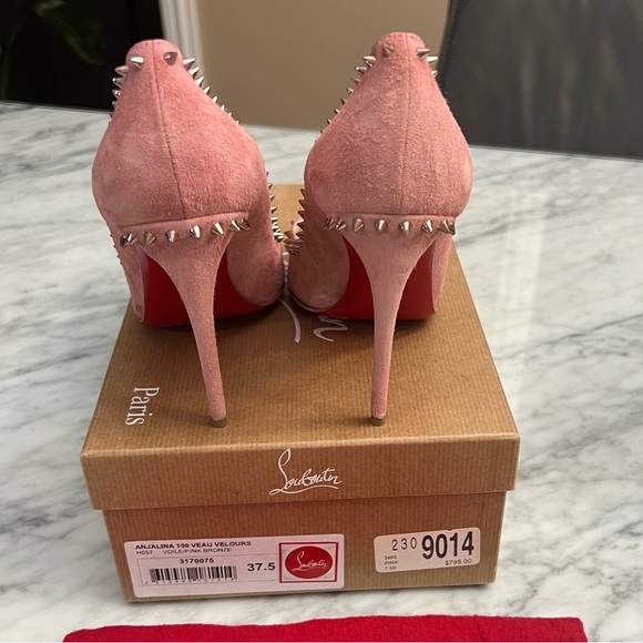 Beautiful Christian Louboutin Anjalina suede heels dusty pink - Picture 4 of 8